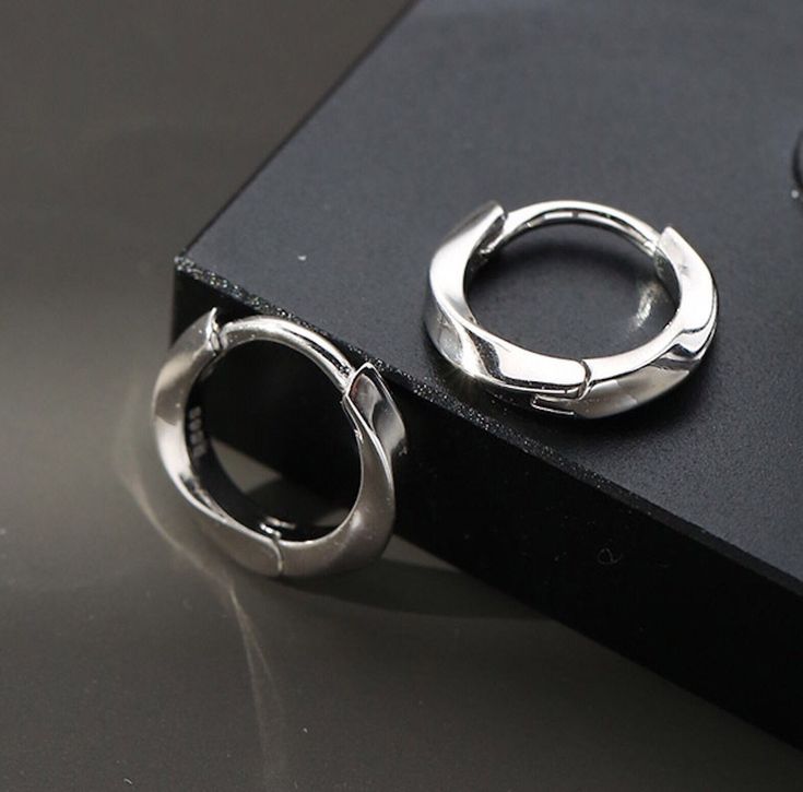 Men Ear-rings